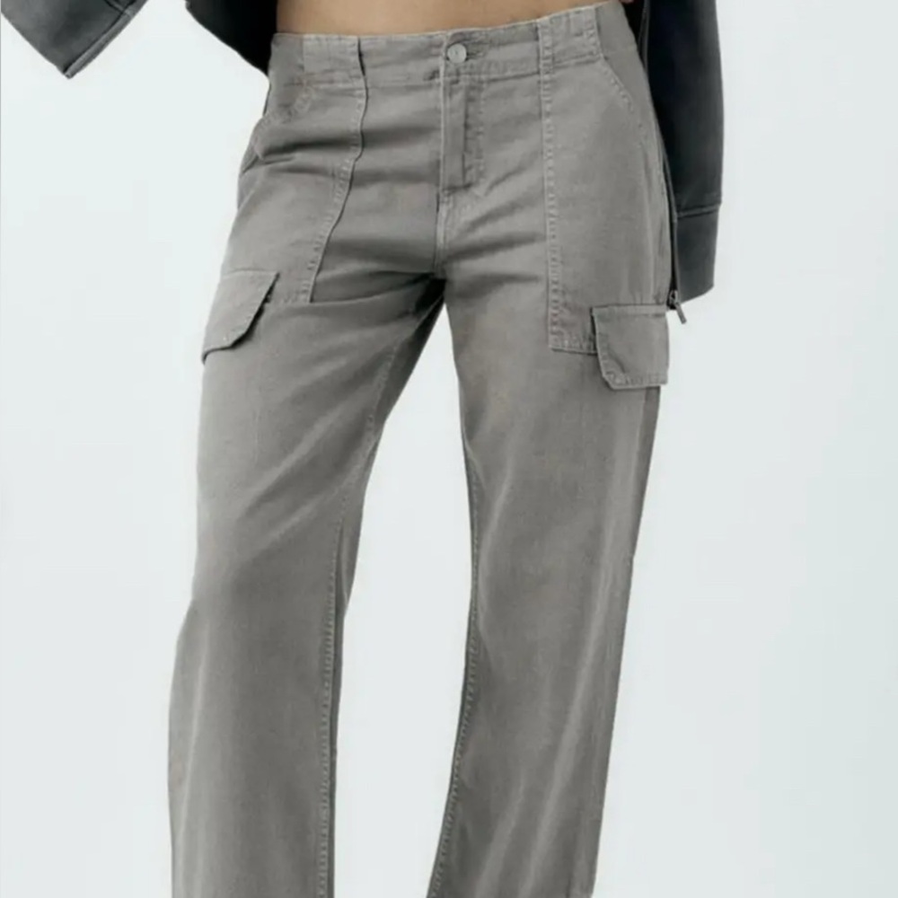 Zara Gray Straight Leg Jeans